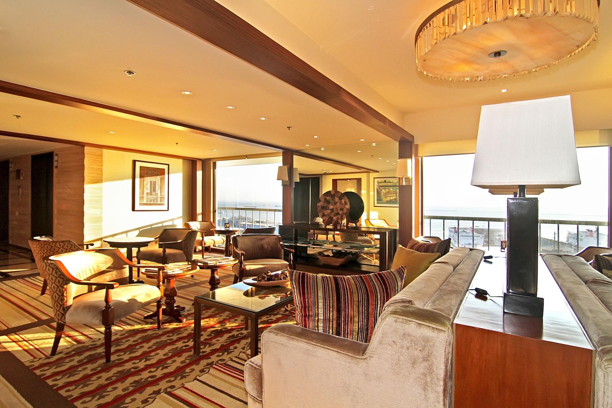 The Manila Hotel Екстериор снимка Club Lounge at the Westin Mumbai