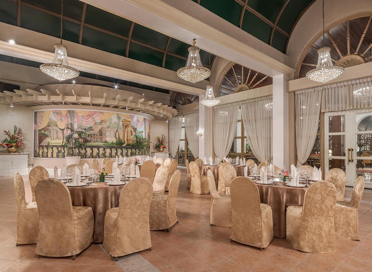 The Manila Hotel Екстериор снимка The ballroom